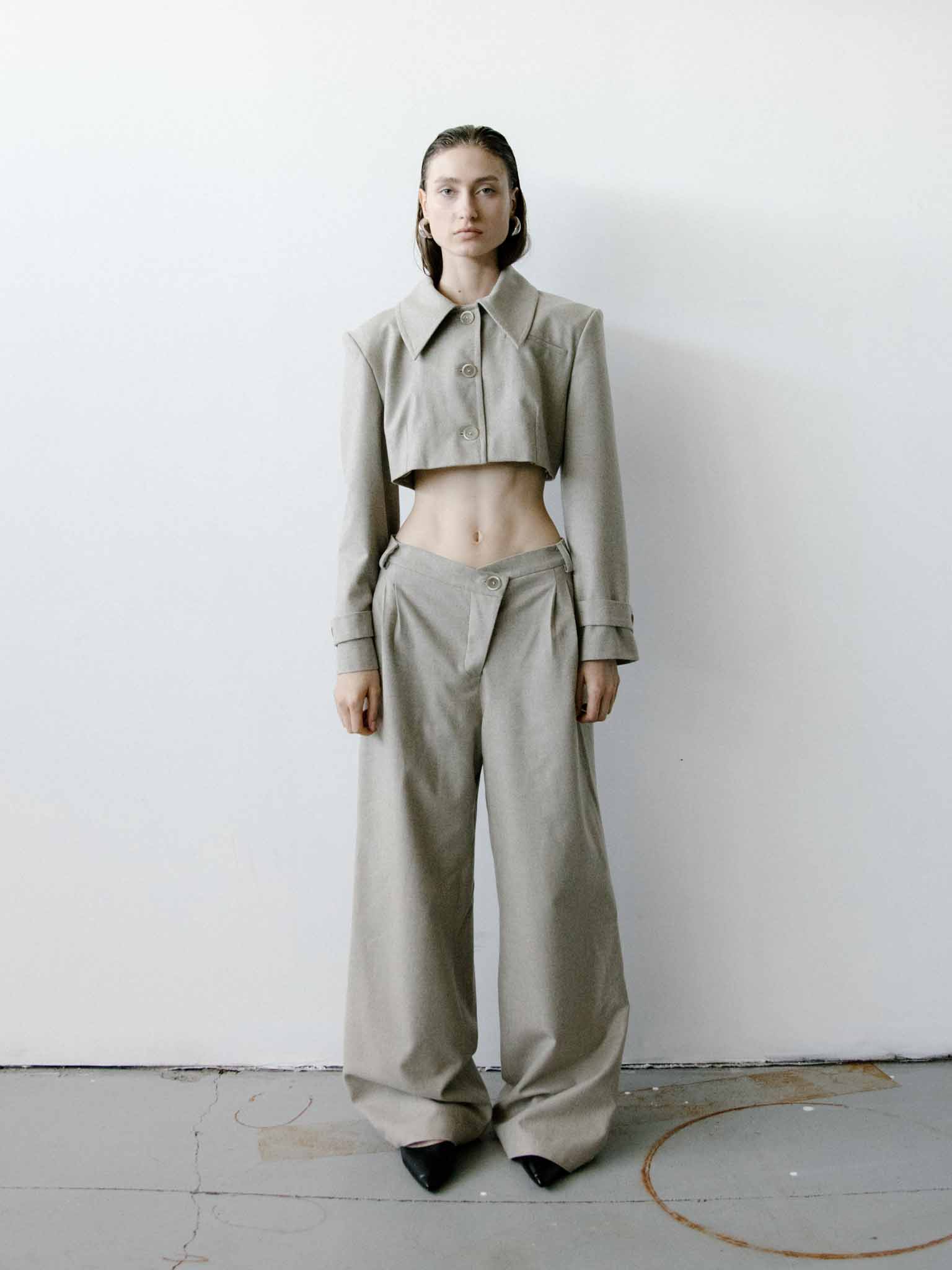 Triangle Cropped Jacket - Taupe - Image 4